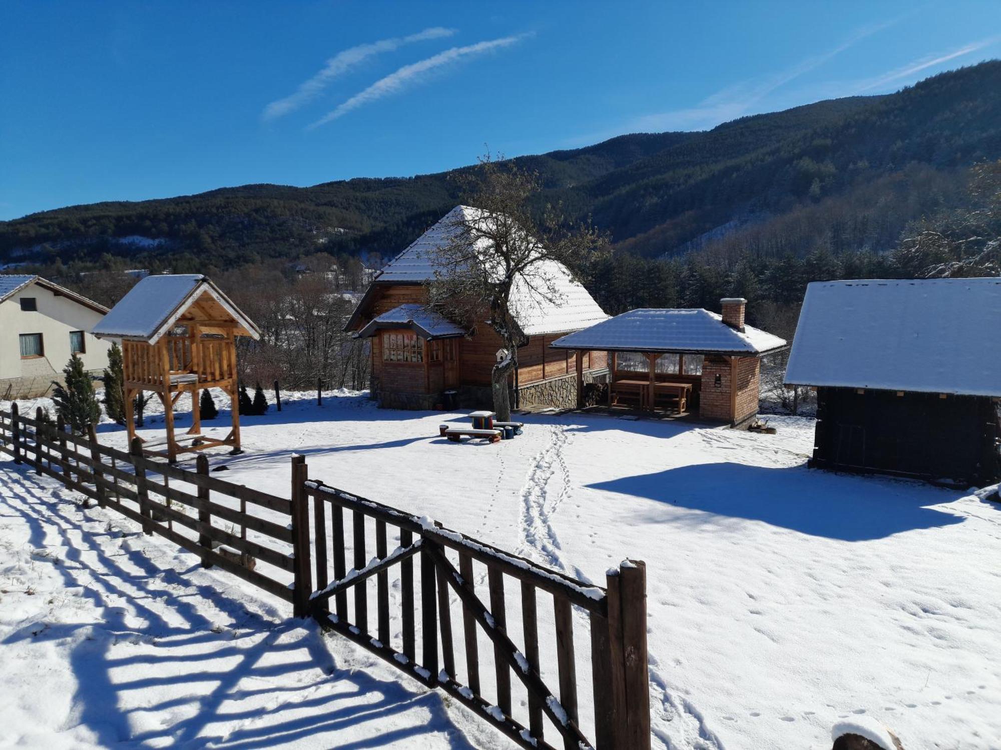 Kuca Karajic Villa Kremna Luaran gambar